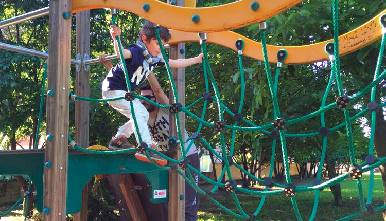 Bambini al parco giochi: il diritto fondamentale allo svago